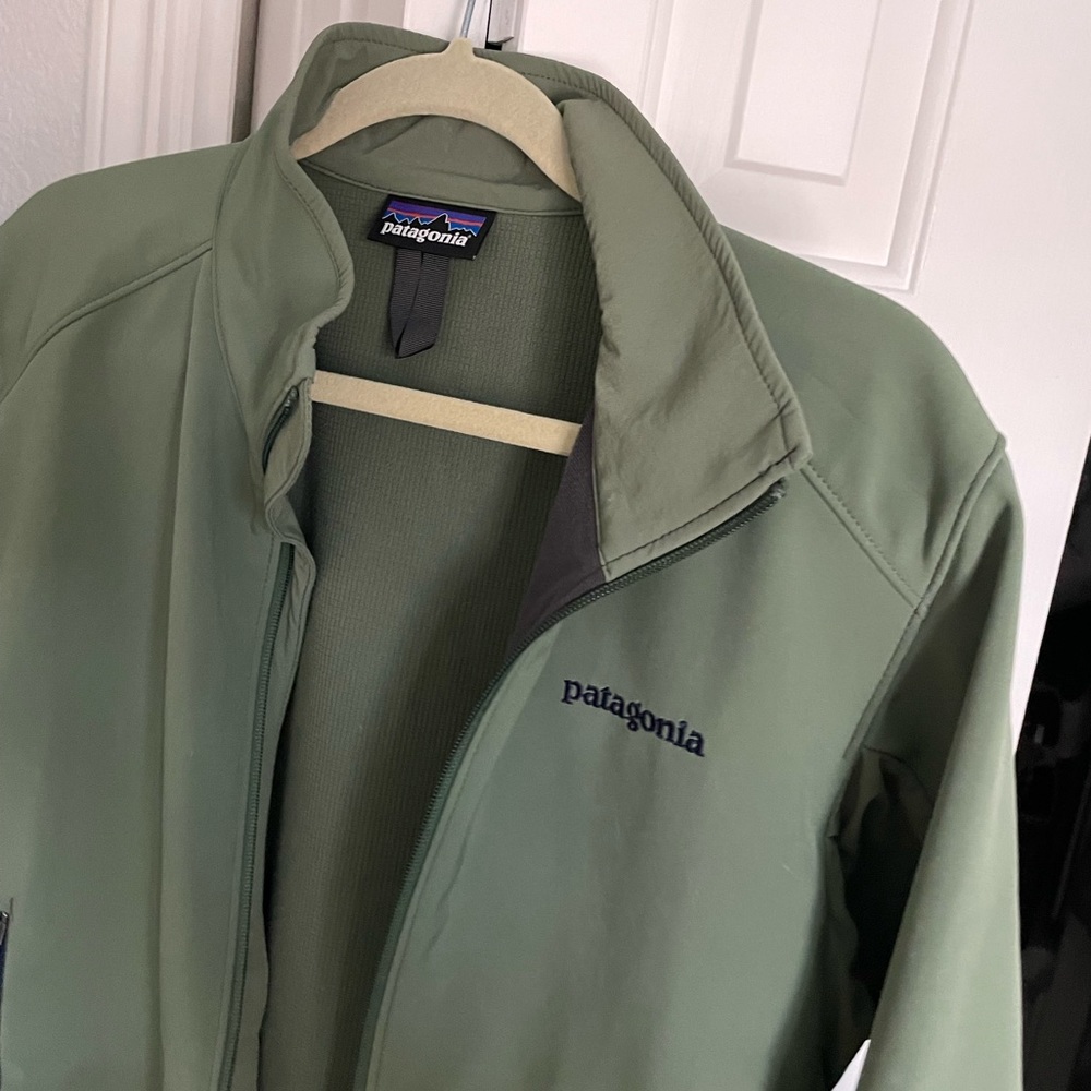 Patagonia Men’s Adze soft shell jacket